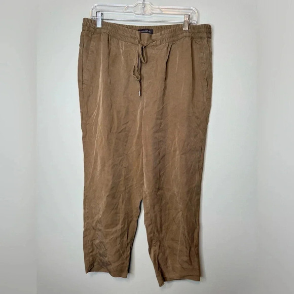 Banana Republic Women’s Pull‎ On Pants Large - Picture 1 of 4